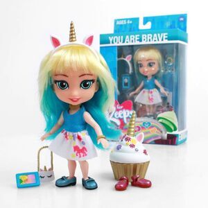 Loyal Subjects - For Keeps - Emma Girl with Cupcake Keepsake 5" Action Figure